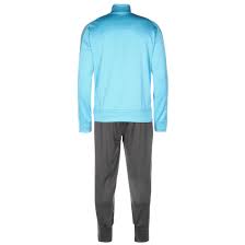 Zeige 1 bis 20 (von 76 artikeln). Real Madrid Adidas Trainingsanzug 20 21 Turkis Fussball Deals De