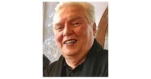 Thomas Trumble's Instagram, Twitter & Facebook