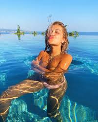 #bang 💥the ep💥 out now watch the latest video from rita ora (@ritaora). Rita Ora Stuns Fans With Topless Holiday Snap