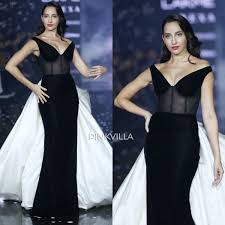 We did not find results for: Lakme Fashion Week 2020 Nora Fatehi Stuns In A Black And White Ensemble As She Walks The Ramp