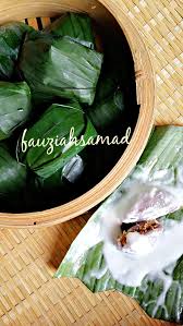 Ada kuih koci putih biasa, kuih koci pulut hitam, kuih koci keledek, kuih koci jomlah cuba kita buat kuih koci pulut hitam yang sedap dengan resepi yang mudah ini. Kuih Koci Cubaan Pertamaku Sedap Dan Lembutnya