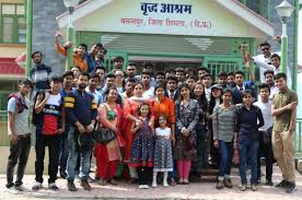Glimpses Of Visit To An Old Age Home Basantpur Shimla University Agu Has Taken An Initiative Of Visiting The Old Age Home Student Inmates Thought Provoking