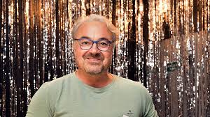 Coby bobo v ordinaci věčně bojuje s manželkou, ve skutečném životě byl herec martin zounar (51) donedávna sám jako kůl v plotě. Uvedomil Jsem Si Ze Jsem Obezni Vysvetluje Martin Zounar Hubnuti Idnes Cz