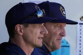 IT'S OFFICIAL 🏈 Aaron Rodgers is no longer a Jet ❌ Just two years after  welcoming the former Packer with a giant press conference — New York let  him go with a