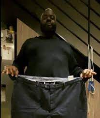 Mais combien de kilos a perdu l'humoriste ? Issa Doumbia Perd 10 Tailles De Pantalon La Photo Choc Devoilee Mce Tv