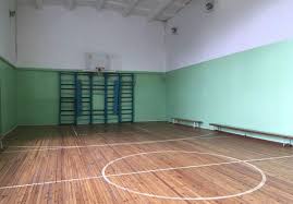 Согласно параграфу vii допускается двустороннее. Posle Remonta Sportzala V Novosibirskoj Shkole Ucheniki Travmiruyut Nogi Na Nerovnom Polu