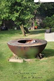 Gartenreportage Landhausgarten Gartenplan Gartengestaltung Obstwiese Obstbaume Staudenbeete Feuerring Kieswege Kiespla Obstwiese Staudenbeet Feuerring