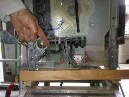 Use adding detergent ^ press the latch on. I Have A 10 Year Old Miele Dishwasher Model Number G843scvi A Few Weeks Ago The Intake Drain Light Blinked I Did The