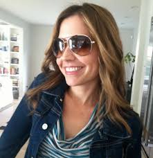 Leah Remini is still thumbing her nose at Scientology leader David  Miscavige