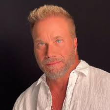 Todd Christopher's Instagram, Twitter & Facebook