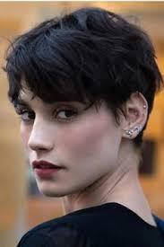 54 idee su Tagli di capelli corti donne nel 2025