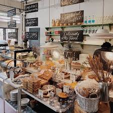 For more information and source, see on this link : Ruma Puteh Dan 15 Kafe Terbaik Di Selangor Dan Kl 2021 Propertyguru Malaysia