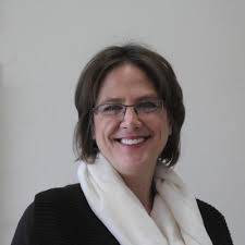 Stephanie Holsinger (@scholsinger)