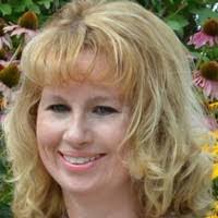 Heather Dildine's Instagram, Twitter & Facebook