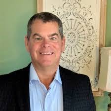 Shari Wynn's Instagram, Twitter & Facebook