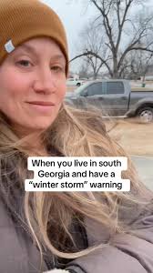 I live in SOUTH GEORGIA YA’ll. Like 3 hours from the beach… and it’s been  steadily snowing since about 3 today! , Who else has snow pictures?!