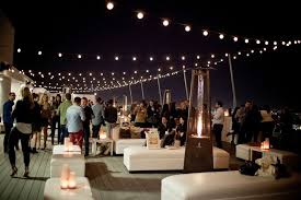 Intimate Weddings Small Wedding Venues And Locations Diy Wedding Ideas Small Wedding Blog Rooftop Wedding Rooftop Wedding Reception Lounge Party