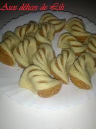 Ghribia Constantinoise El Kawkaw M Cherta Aux Delices De Lili Ghribia Gateau Oriental Recette