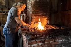 Demonstrations and Classes — Hearthside House