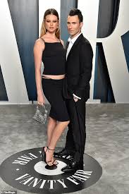 Behati prinsloo news, gossip, photos of behati prinsloo, biography, behati prinsloo boyfriend list 2016. Adam Levine Sagt Behati Prinsloo Wurde Schlag Mir Ins Gesicht Wenn Er Fragte Fur Ein Drittes Baby Aktuelle Boulevard Nachrichten Und Fotogalerien Zu Stars Sternchen