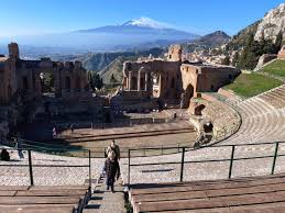 TAORMINA – All You Need to Plan Your Trip to the Chic Resort Town - Mom In  Italy