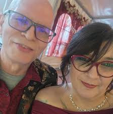 Can cats have chicken bones?