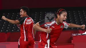 Hasil pertandingan terakhir penentu gelar medali untuk cabor badminton ganda campuran olimpiade tokyo 2020.untuk perebutan medali perunggu wakil hong kong. Hdcedtseyvq61m
