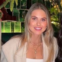 Emily Hume's Instagram, Twitter & Facebook