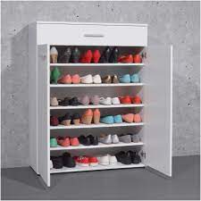 Un abri pour protéger et ranger les bottes dans le jardin. Meuble A Chaussure Exterieur Meuble Chaussure Plastique Castorama Range Chaussures Beau Meuble De Meubles Salon