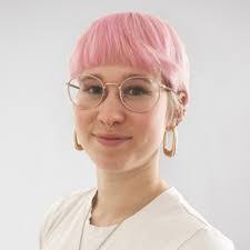 Denise Vidal's Instagram, Twitter & Facebook