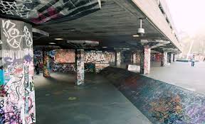 Southbank Skatepark Is A Concrete Skatepark Cover With Lots Of Graffiti Paintings Located In The Undercroft Of The Queen Elisabet Skate Park London Inner City