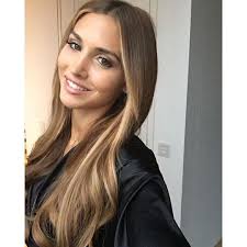 Ann Kathrin Vida Ann Kathrin Brommel Moderne Frisuren Bunte Haare Haar Styling