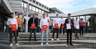 Finden sie echte kundenbewertungen und bewertungen oder schreiben sie ihre eigene bewertung. Willkommen Erich Hauser Gewerbeschule Rottweil