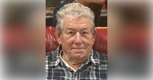 Eric Dillow's Instagram, Twitter & Facebook