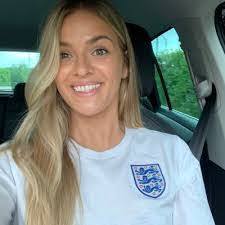 Bethany Rocha's Instagram, Twitter & Facebook