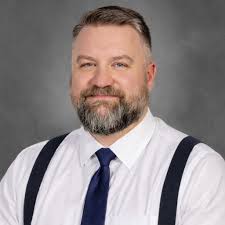 Join us in welcoming Middle Park Health's new Chief Financial Officer, Ray  Moss! Ray Moss, MBA-CPA-CMA-CHFP, has joined our senior leadership team  from Oklahoma where he was the CFO at another critical