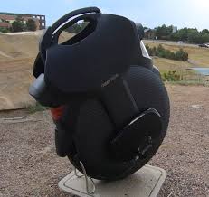 V11 is the first wheel with a diameter of 18 inches with a tire width of 3 inches. Comprehensive Inmotion V11 Review Oneradwheel