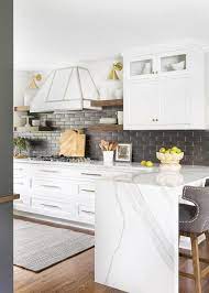 Discover granite & marble offers standard 4 granite backsplash or upgrade to full height granite backsplash for granite, marble, cambria and quartz. Cambria Brittanicca Warm Quartz Backsplash Design Ideas