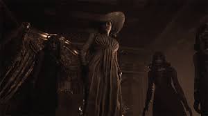 A community dedicated to the women of resident evil, especially 9'6 (290cm) tall vampire mother and her daughters. How Tall Is Resident Evil Village S Lady Dimitrescu Earlygame