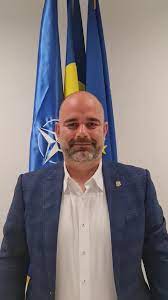 Jun 16, 2021 · marius marinoff, expert în analiză comportamentală, a vorbit, la știu, despre gesturile celor doi lideri. Marius Marinoff Home Facebook