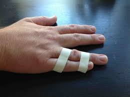I need to know, who else uses four fingers on qwer instead of 3 on qwe? Learn How To Buddy Tape A Finger