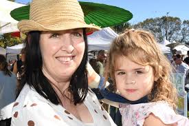 Millthorpe Markets returns with Christmas stalls set up at the school