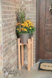 Great for displaying indoor plants elegantly. Free Woodworking Plans Diy Plant Stand