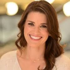 Meredith Kendall's Instagram, Twitter & Facebook