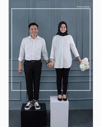 Come and visit our site, already thousands of classified ads await you. Simple Couple Potrait Indoor Indoorphotography Simple Couple Prewedding Preweddingindoor Padang Bukitttinggi Sijunjung Dharmasraya Dharmasra