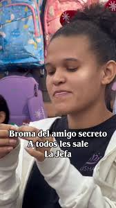 Momento incómodo en el amigo secreto en Beauty World