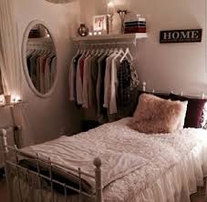 33 Small Bedroom Ideas For Adults Rengusuk Com Apartment Bedroom Decor Urban Outfitters Room Small Bedroom