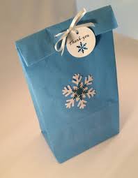 Thank You Gift Bags For Birthday Parties Frozen Favor Bag Thank You Tag And Ribbon 10 Holiday Frozen Party Bags Paper Snowflake Treat B Frozen Party Bags Frozen Party Supplies Frozen Party Favors