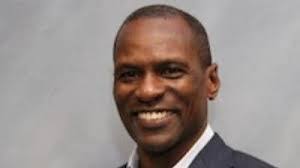 Dean Seavers's Instagram, Twitter & Facebook