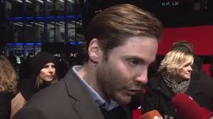 Daniel Brühl Interview (German/Deutsche)